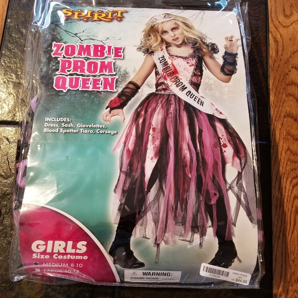 Zombie Prom Queen